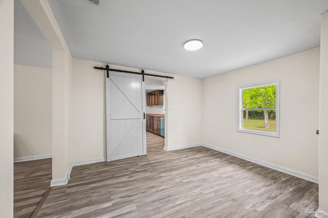 300 Rosalyn Way, Pensacola, FL 32505