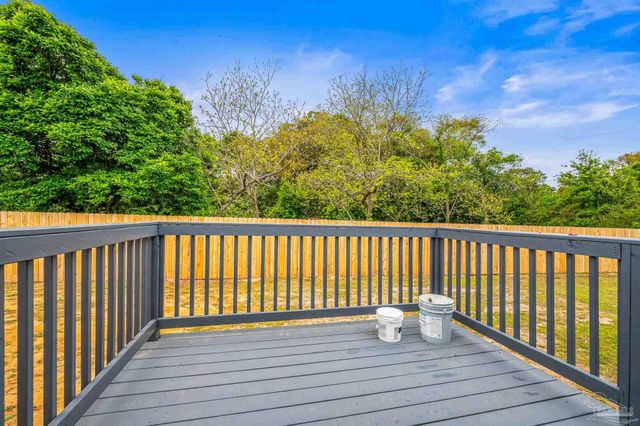 300 Rosalyn Way, Pensacola, FL 32505