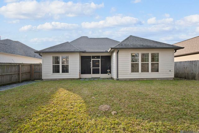 39471 Waycross Ave, Prairieville, LA 70769