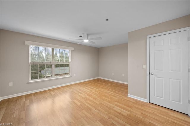 3712 Cotswold Avenue Y, Greensboro, NC 27410