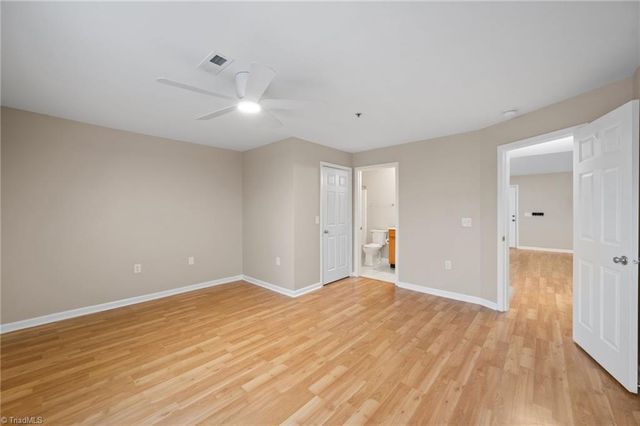 3712 Cotswold Avenue Y, Greensboro, NC 27410