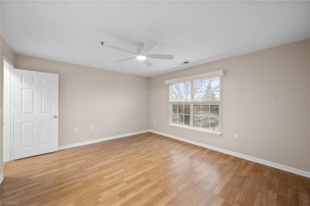 3712 Cotswold Avenue Y, Greensboro, NC 27410