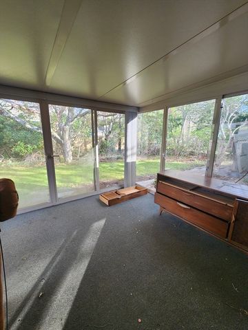 31 Tam-O-Shanter Way, Yarmouth, MA 02664