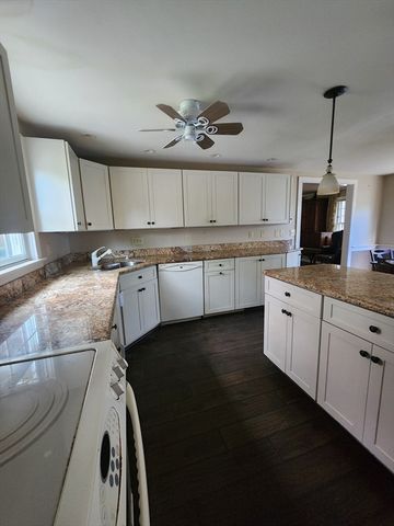 31 Tam-O-Shanter Way, Yarmouth, MA 02664