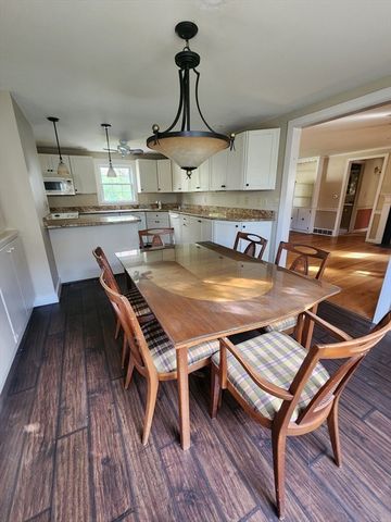31 Tam-O-Shanter Way, Yarmouth, MA 02664