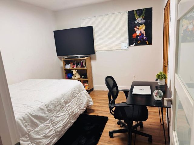 214 Westwood Circle E, West Palm Beach, FL 33411