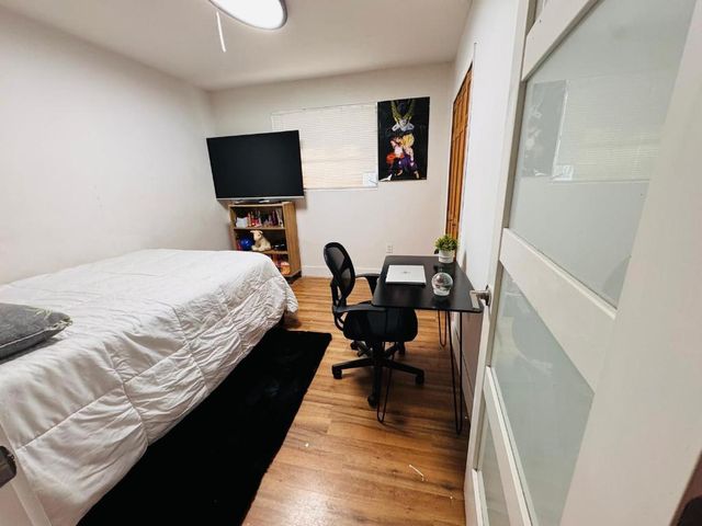 214 Westwood Circle E, West Palm Beach, FL 33411