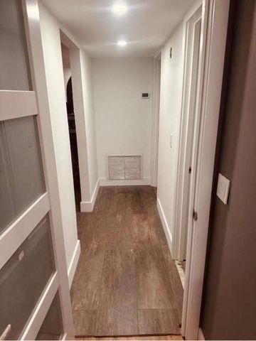 214 Westwood Circle E, West Palm Beach, FL 33411