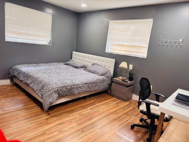 214 Westwood Circle E, West Palm Beach, FL 33411