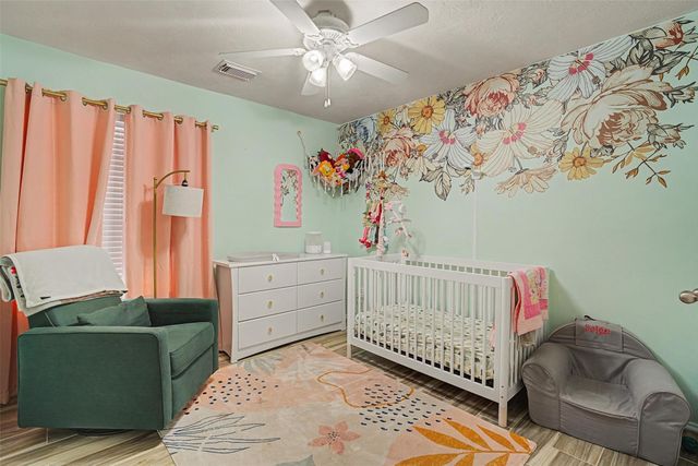 6834 Ridgewood Lane, Dickinson, TX 77539