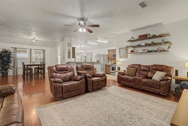 6834 Ridgewood Lane, Dickinson, TX 77539