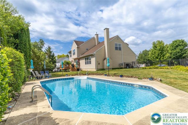 968 Rainbow Drive, Bethlehem City, PA 18017