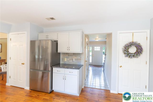 968 Rainbow Drive, Bethlehem City, PA 18017