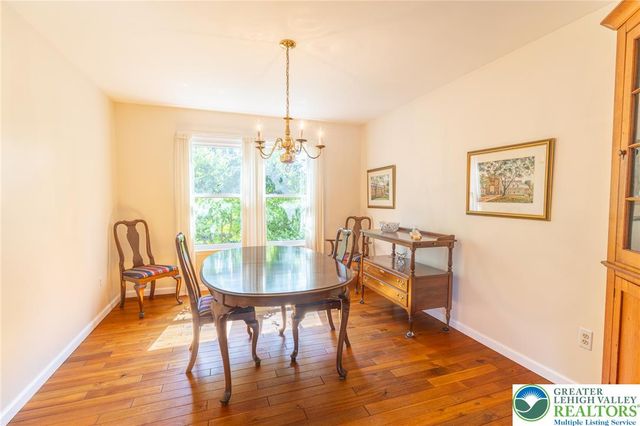 968 Rainbow Drive, Bethlehem City, PA 18017
