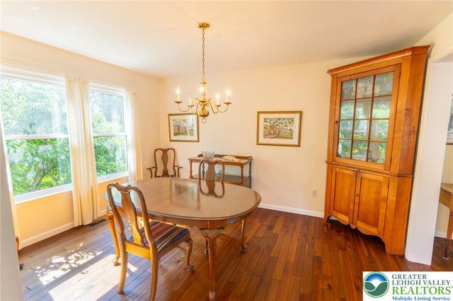 968 Rainbow Drive, Bethlehem City, PA 18017
