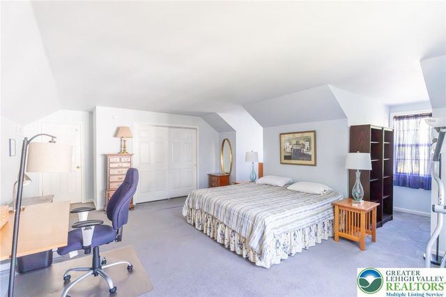 968 Rainbow Drive, Bethlehem City, PA 18017