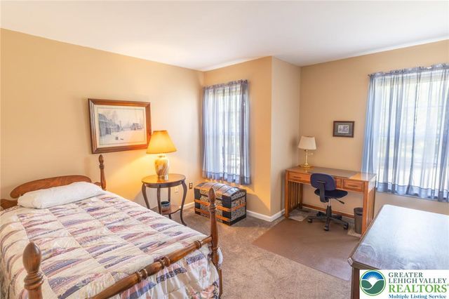 968 Rainbow Drive, Bethlehem City, PA 18017