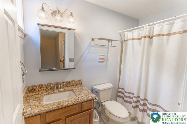 968 Rainbow Drive, Bethlehem City, PA 18017