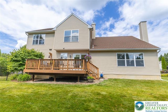 968 Rainbow Drive, Bethlehem City, PA 18017