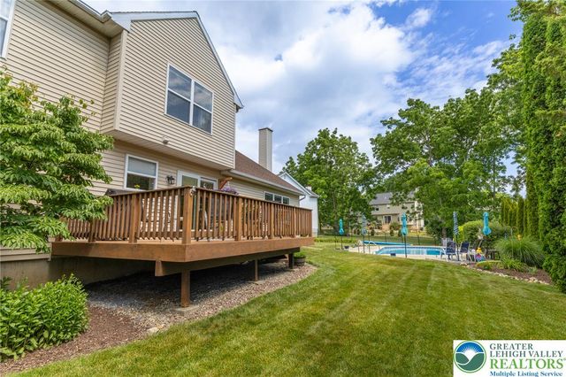 968 Rainbow Drive, Bethlehem City, PA 18017