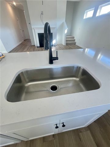 35 Halsey Street, Central, SC 29630