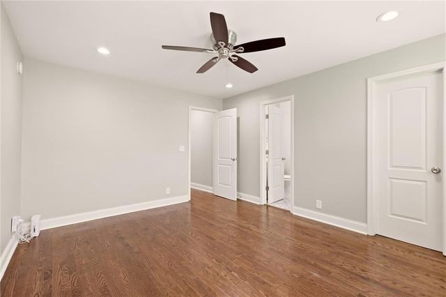 5615 Charlotte Street, Kansas City, MO 64110