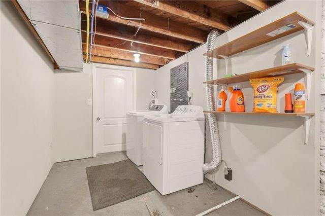5615 Charlotte Street, Kansas City, MO 64110