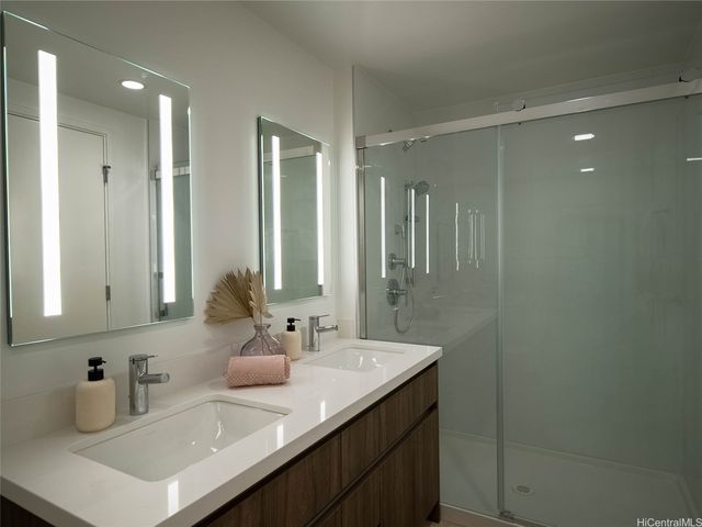 1515 Liona Street 2718, Honolulu, HI 96814