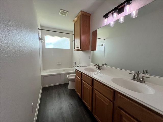715 Honeysuckle DR, Leander, TX 78641