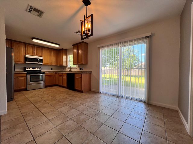 715 Honeysuckle DR, Leander, TX 78641