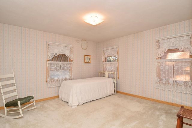 1864 Albert Street N, Falcon Heights, MN 55113