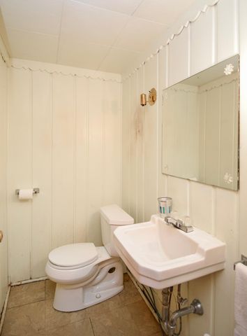 1864 Albert Street N, Falcon Heights, MN 55113