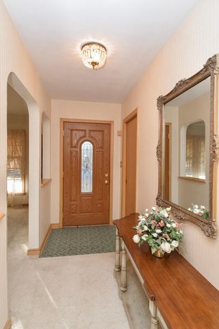 1864 Albert Street N, Falcon Heights, MN 55113