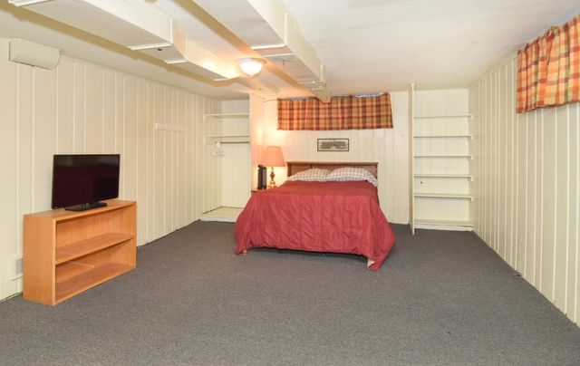 1864 Albert Street N, Falcon Heights, MN 55113