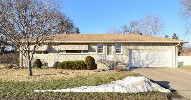 1864 Albert Street N, Falcon Heights, MN 55113