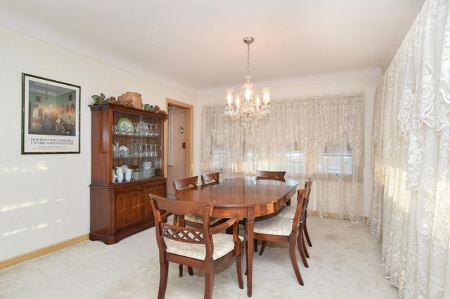 1864 Albert Street N, Falcon Heights, MN 55113