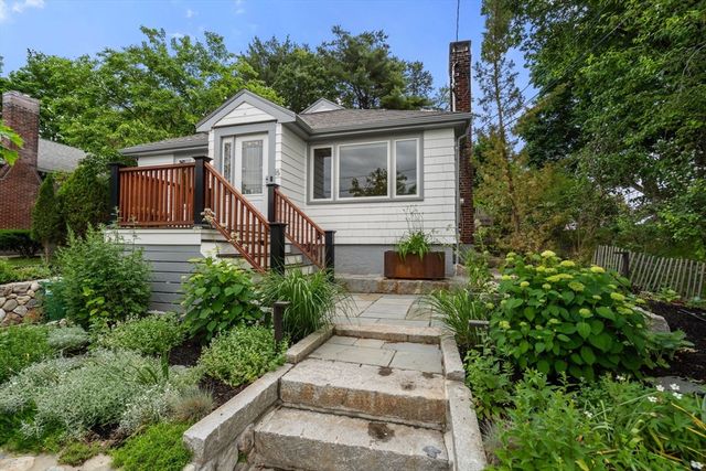 15 Judkins Rd, Medford, MA 02155