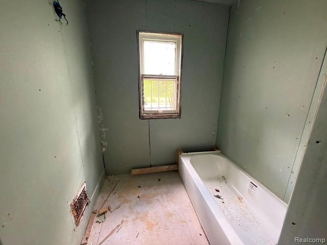 4010 Lawrence Street, Detroit, MI 48204
