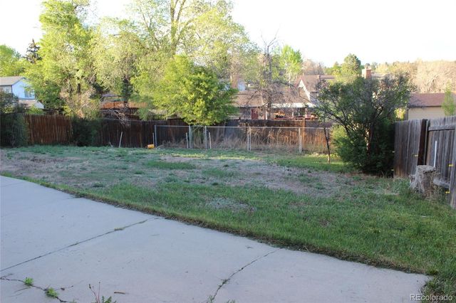 5055 Picket Drive, Colorado Springs, CO 80918