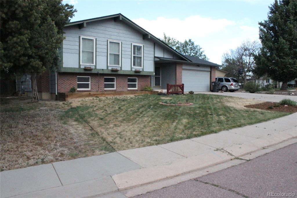 5055 Picket Drive, Colorado Springs, CO 80918