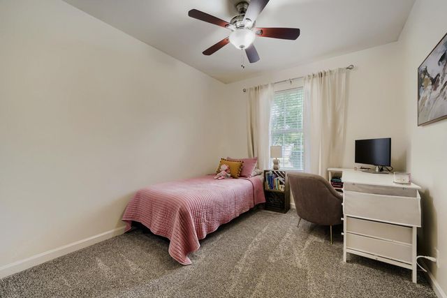 222 Quail CIR, Hutto, TX 78634