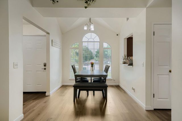 222 Quail CIR, Hutto, TX 78634