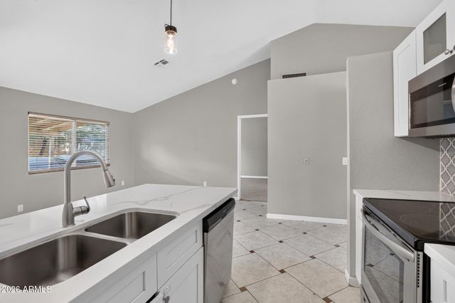 2926 E ISABELLA Avenue, Mesa, AZ 85204