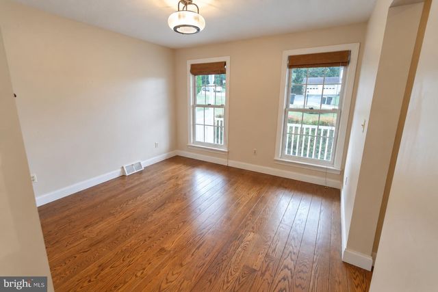 73 WOODLAND DR, Shrewsbury, PA 17361
