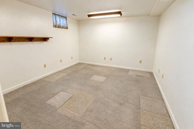 73 WOODLAND DR, Shrewsbury, PA 17361