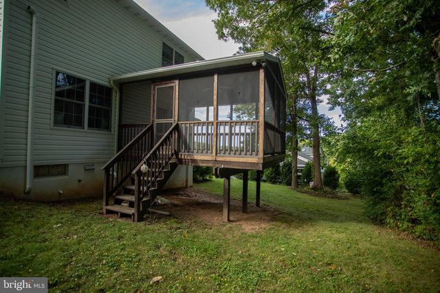 73 WOODLAND DR, Shrewsbury, PA 17361