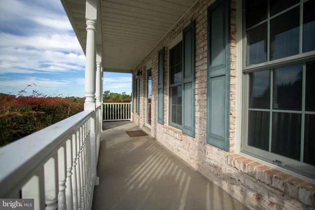 73 WOODLAND DR, Shrewsbury, PA 17361