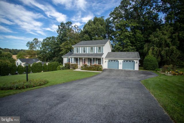73 WOODLAND DR, Shrewsbury, PA 17361