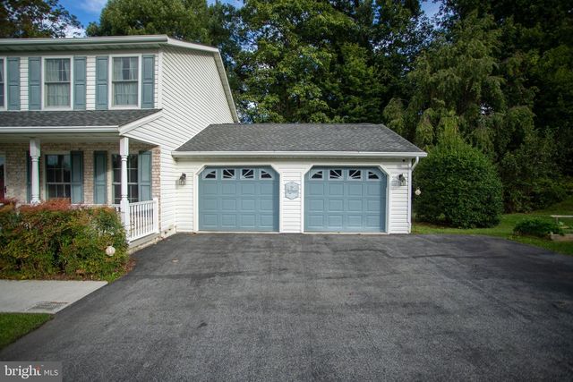 73 WOODLAND DR, Shrewsbury, PA 17361