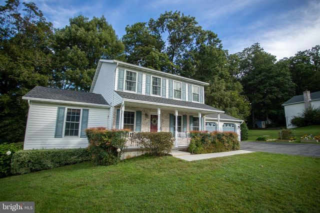73 WOODLAND DR, Shrewsbury, PA 17361